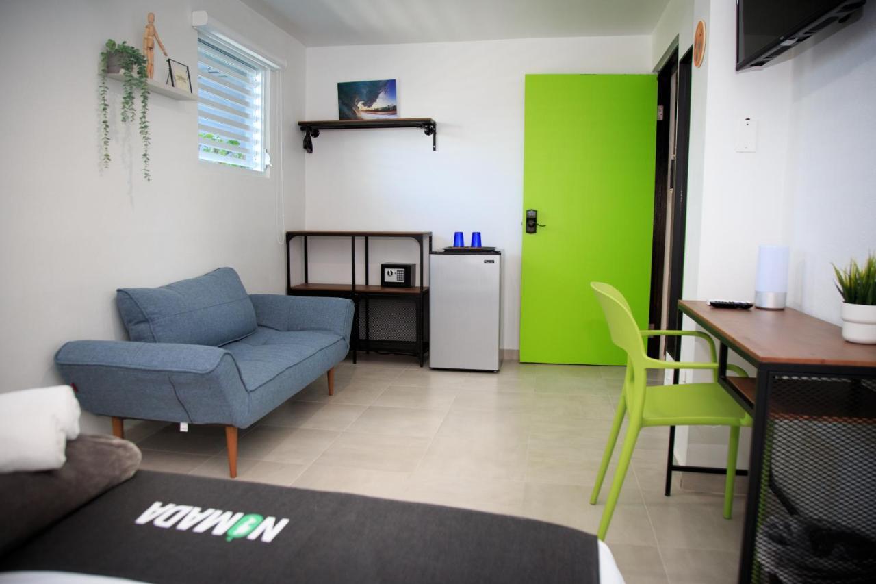 Nomada Beach Hostel- Isla Verde San Juan Exterior foto